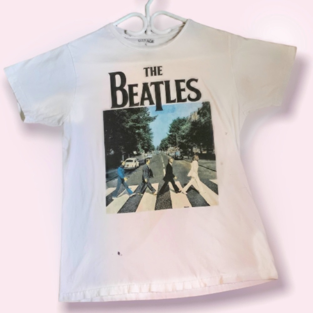 The Beatles Abbey road graphic tee